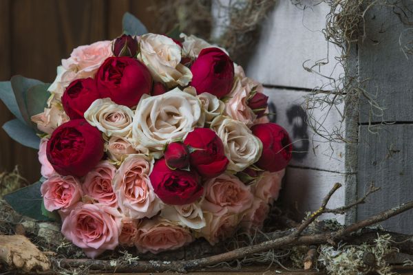 Floral Pairings & Styling Tips