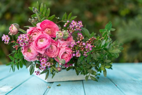 How to Pair Peonies with Other Flowers