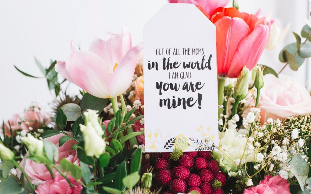 Tips for Writing a Meaningful Mother's Day Card Message