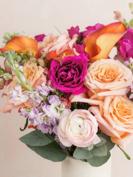 Estelle - 24 Stems in a Vibrant Sunset Palette