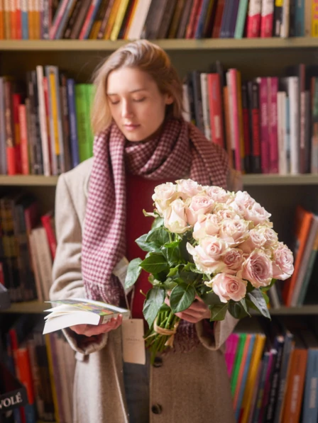 24 Pink Rose Bouquet Delivery | 2 Dozen Pink Roses | Ode à la Rose