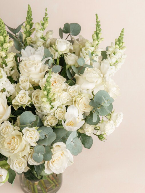 White Flower Bouquets Elegant Fresh white-flower-bouquets-elegant-fresh