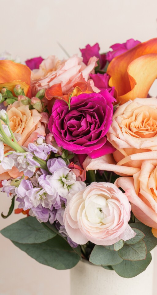 Estelle - 24 Stems in a Vibrant Sunset Palette