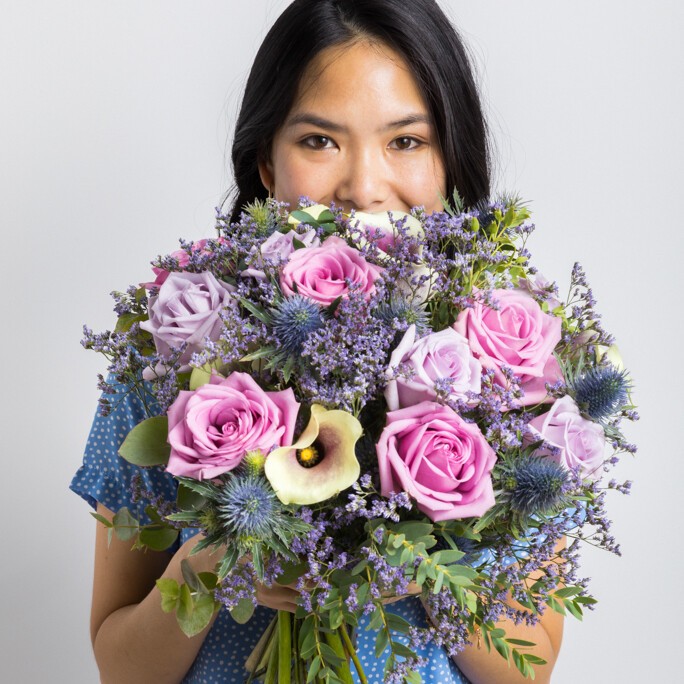 Same Day & Next Day Flower Delivery Ode à la Rose