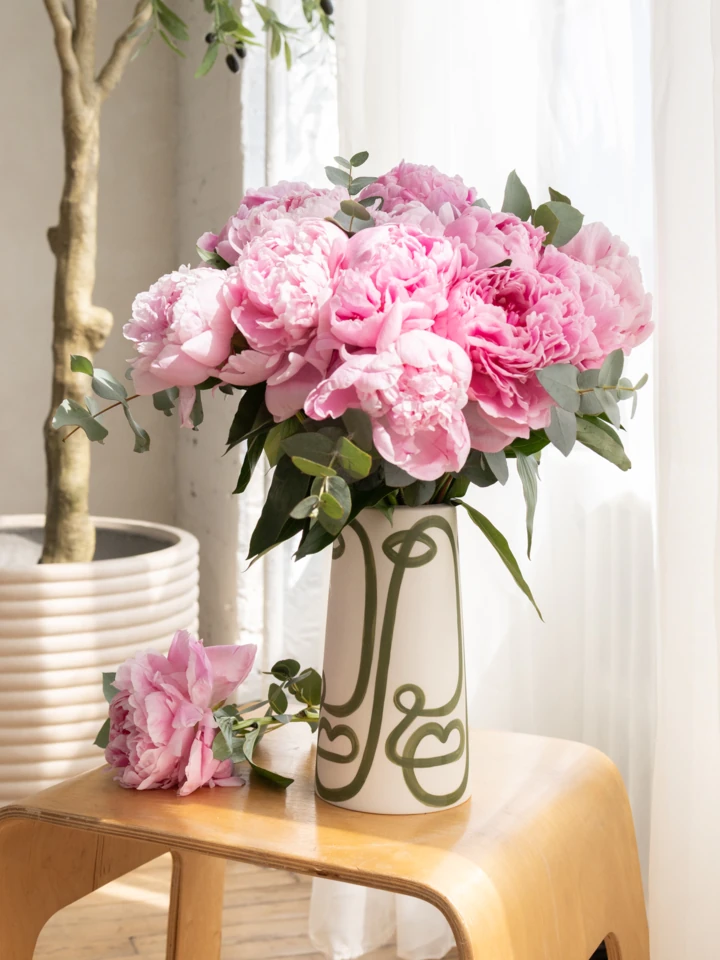 Sarah Bouquet - 15 Various Pink Peonies | Ode à la Rose