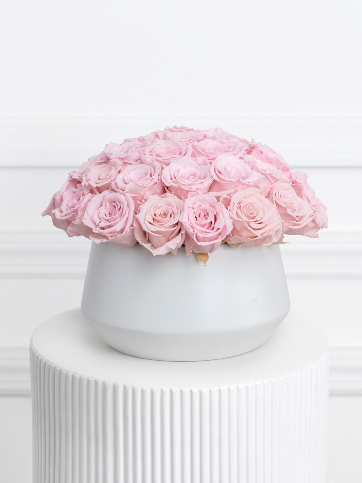 Preserved White Rose and Pink Dried Flowers with Vase - 35cm – Norfolk  Pampas