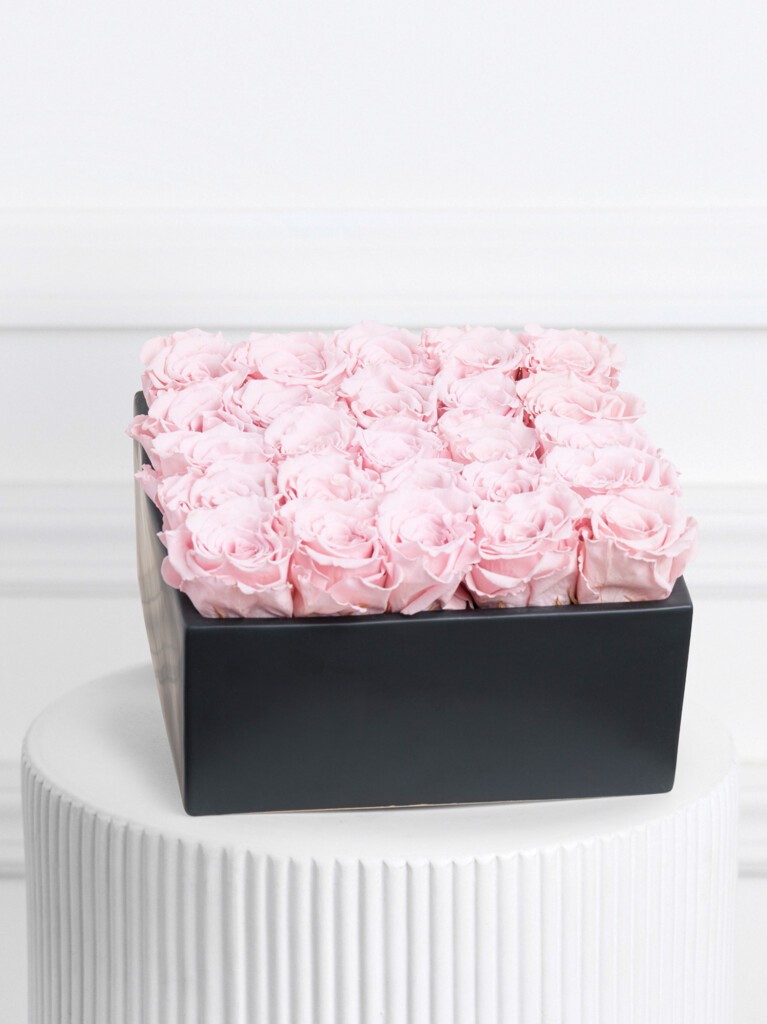Noemie 25 Roses - Beautiful and Romantic Rose Bouquet